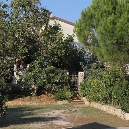 Guest house And With Parking Space - 7170 Rovinj