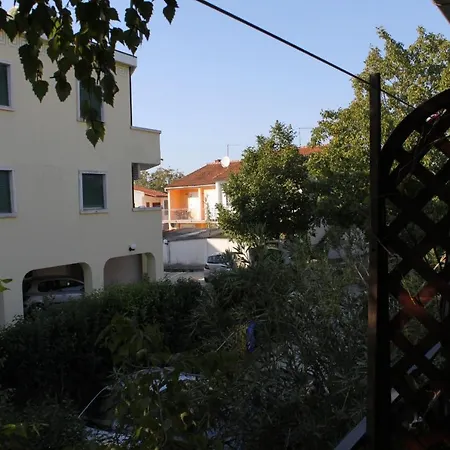 Penzion And With Parking Space - 7170 Rovinj