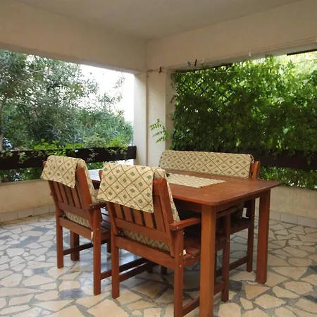 Guest house And With Parking Space - 7170 Rovinj