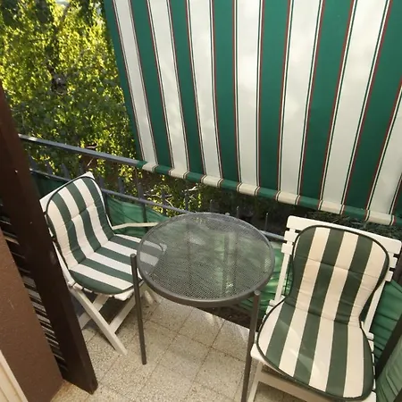 And With Parking Space - 7170 روفينج